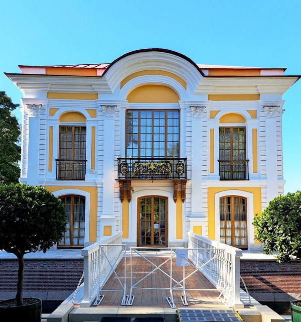 Дворец Эрмитаж /фото из личного архива, 2023/