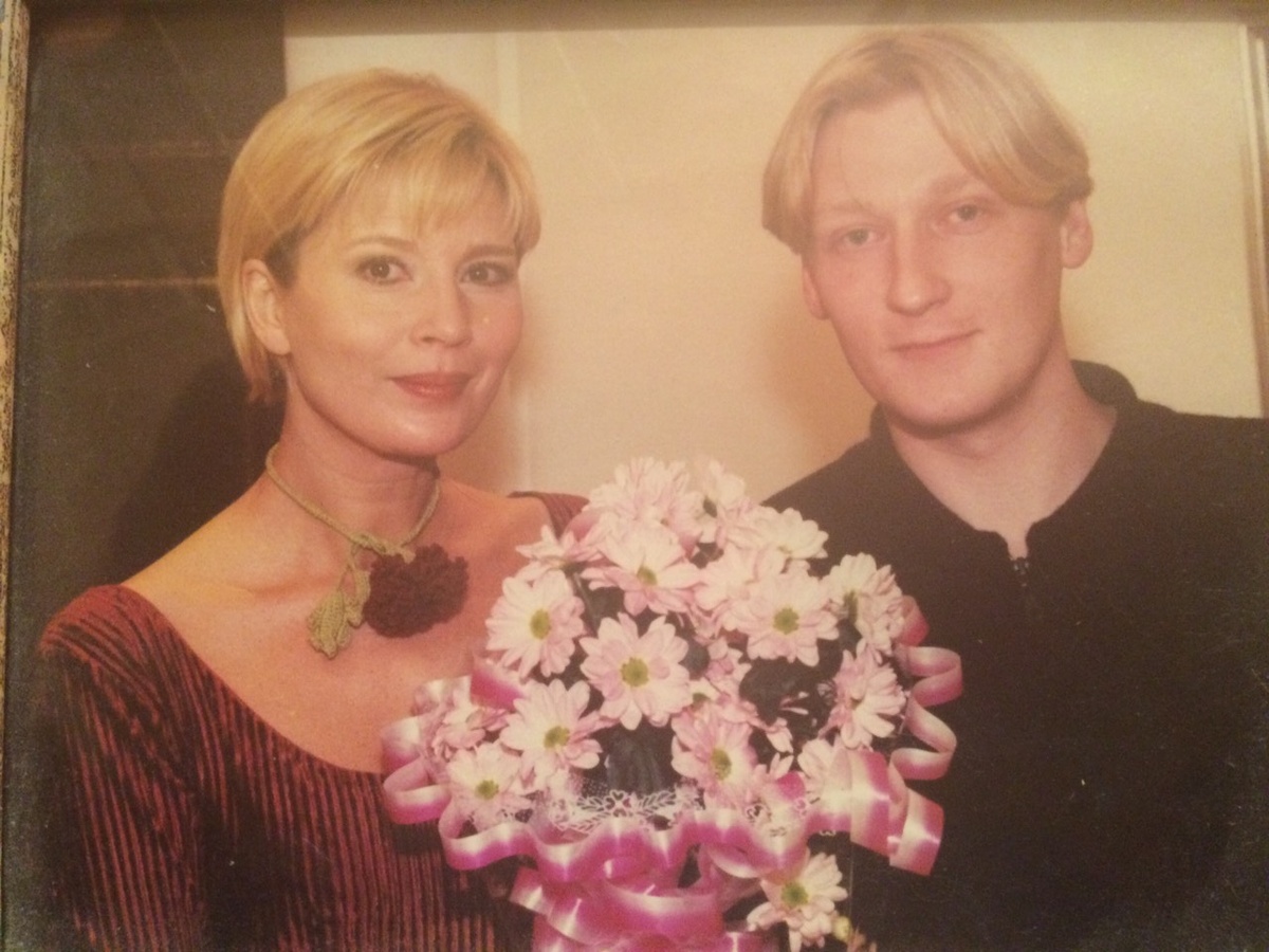 Татьяна Веденеева и автор канала "Пераново перо" Олег Перанов, 1999 г.