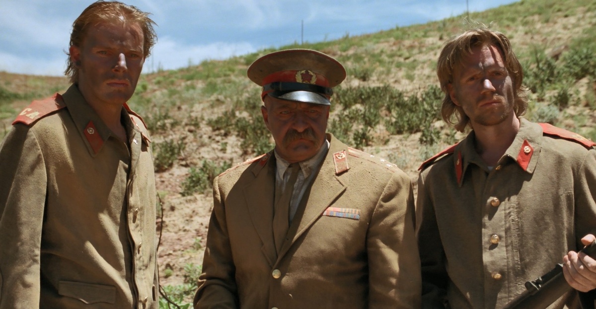 Кадр из фильма «Шестиструнный самурай» (1998)