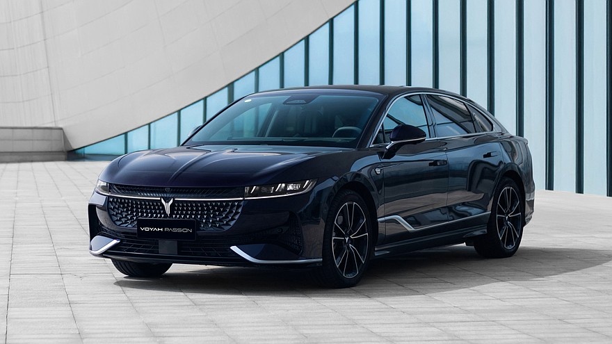    На фото: Voyah Passion EVR