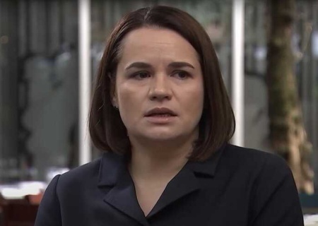    Тихановский не набрал донатов на свержение Лукашенко. Жена зовёт на помощь Трампа