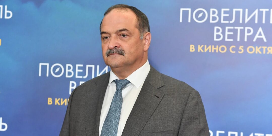 Чиновник "решил поиграть в войну". Губернатор не выдержал. Касается всей элиты