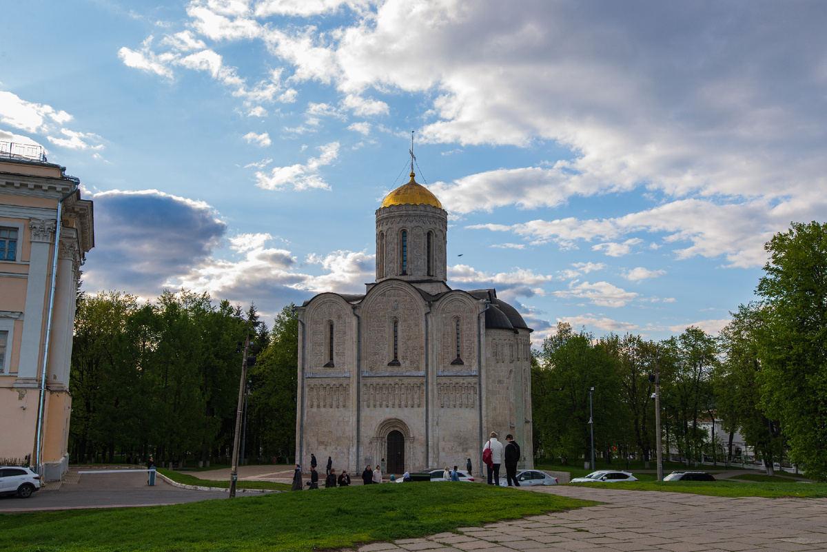 Дмитриевский собор