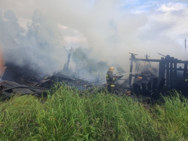    Сараи горели в совхозе «Вичка» в КарелииГоскомитет Карелии по безопасности
