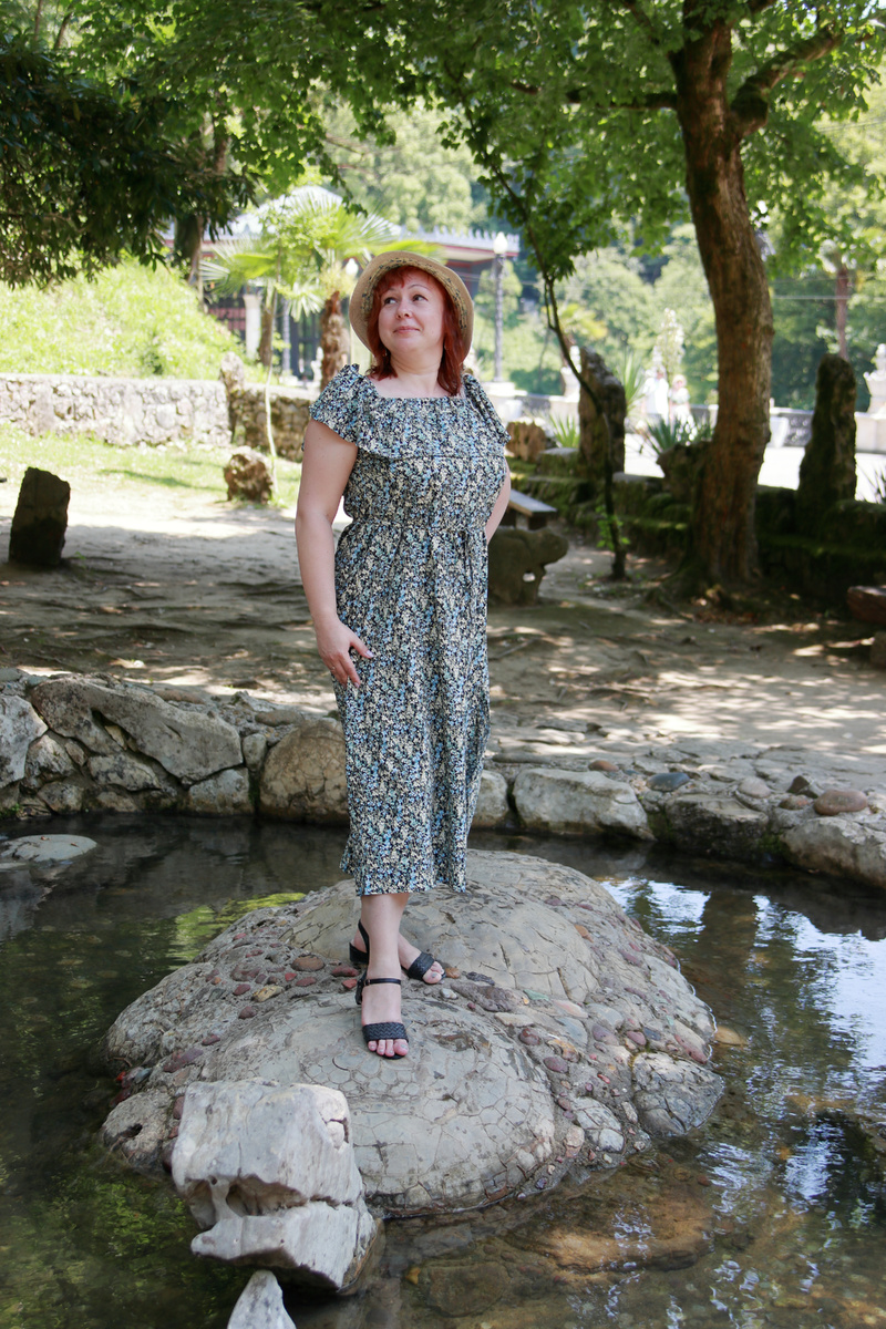 Черепаха перед входом в заповедник. Говорят, сфотографируешься на ней и привлечешь к себе Удачу)