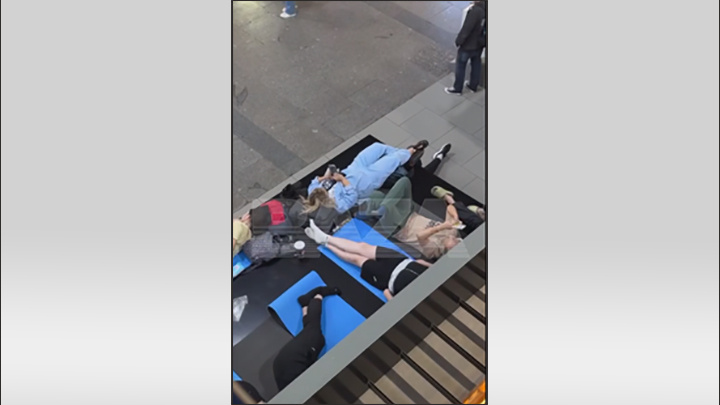    Скриншоты из видео в ТГ-каналах Readovka и Baza. t.me/readovkanews, t.me/bazabazon