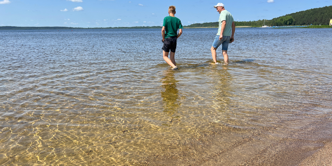 Пляжная Беларусь: альтернатива морю и 7 мест, где купаются белорусы летом. Фоторепортаж с пляжей 2025