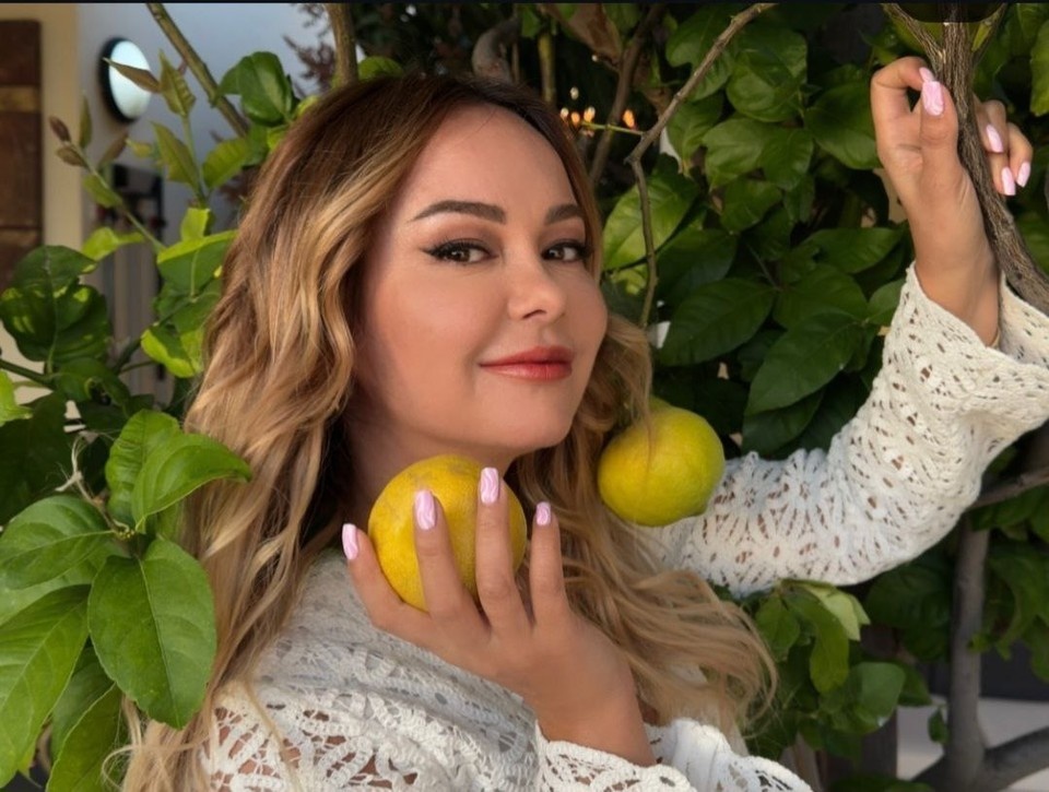    Телеведущая обратилась к сыну. Фото: личная страница Ольги Бурлаковой в соцсети.