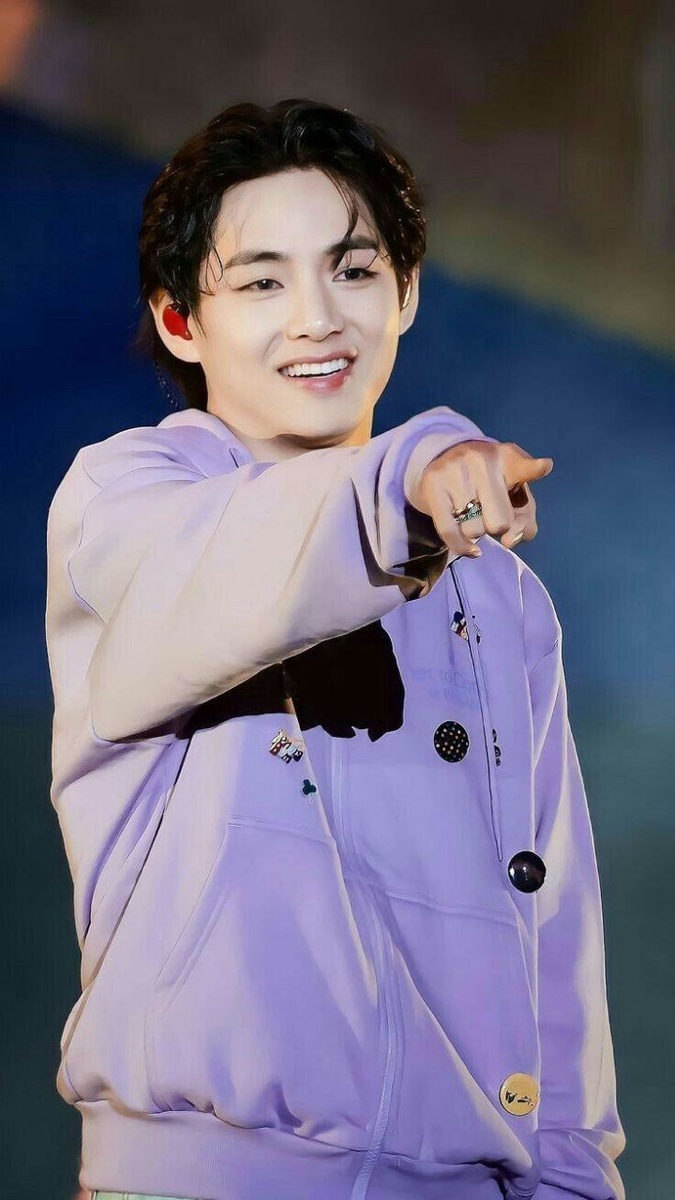 V из BTS