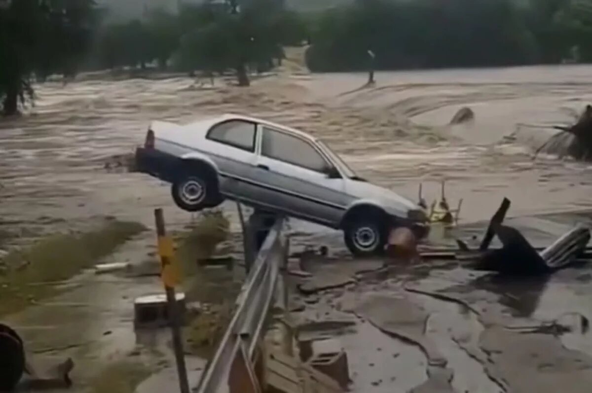    NBC: число жертв наводнений в Техасе достигло 104