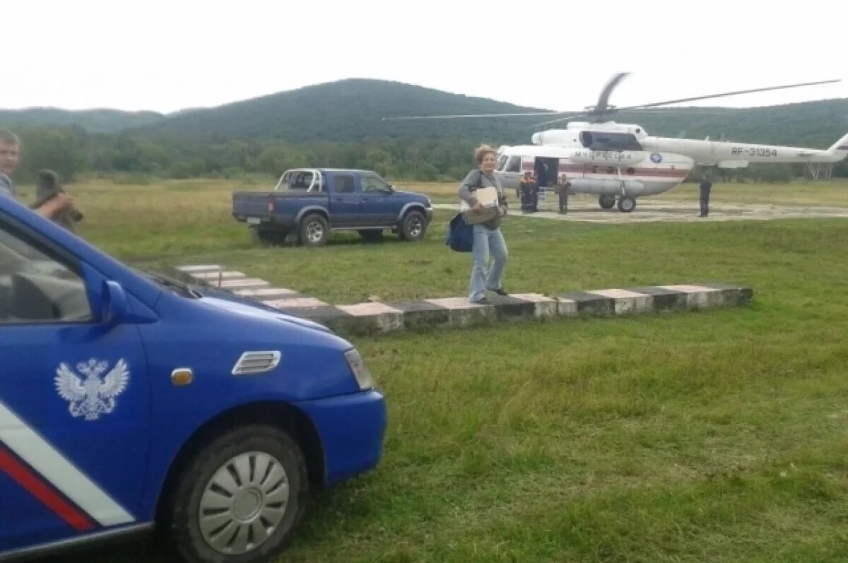    Почта много лет прилетала на вертолёте.