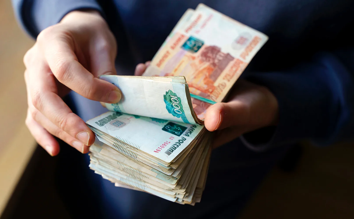 C любовью к каждому ,Наташа Эльберг- более 24 лет непрерывно практикующий энергопсихолог, кризисный психолог, синестет, автор книг-бестселлеров , автор методики ментальной трансформации и коррекции любых жизненных ситуаций с помощью специальных энергетических практик.
