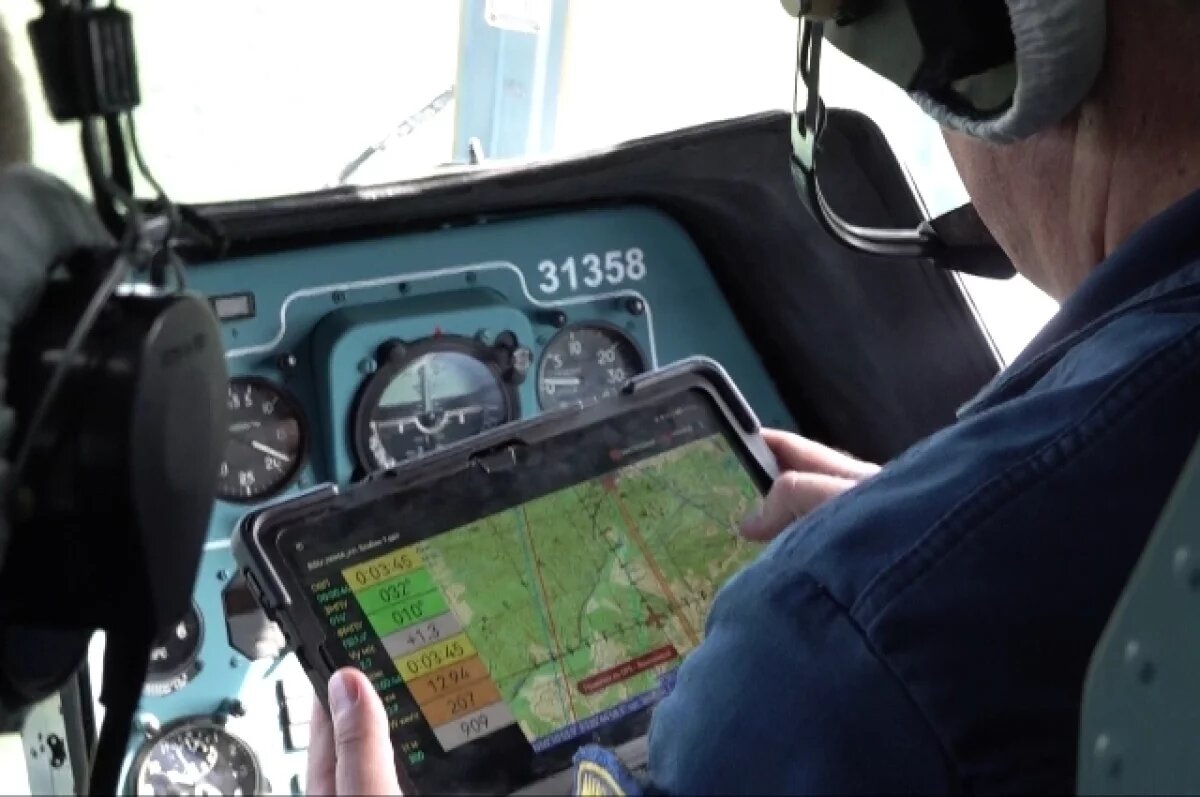    Вертолёт МЧС поднялся в небо ради пропавшего рыбака в Хабаровском крае