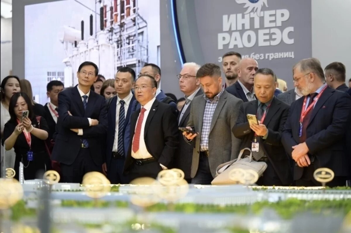    Более 5 тысяч человек посетили стенд Свердловской области на ИННОПРОМе