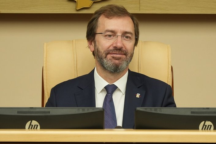    Александр Ведерников