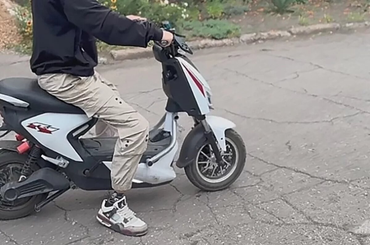    В Пермском крае 13-летний мальчик на мопеде сбил 6-летнего велосипедиста