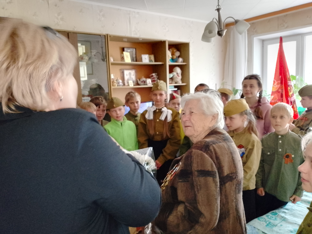 Поздравление ветерану Кальчаевой В.И.