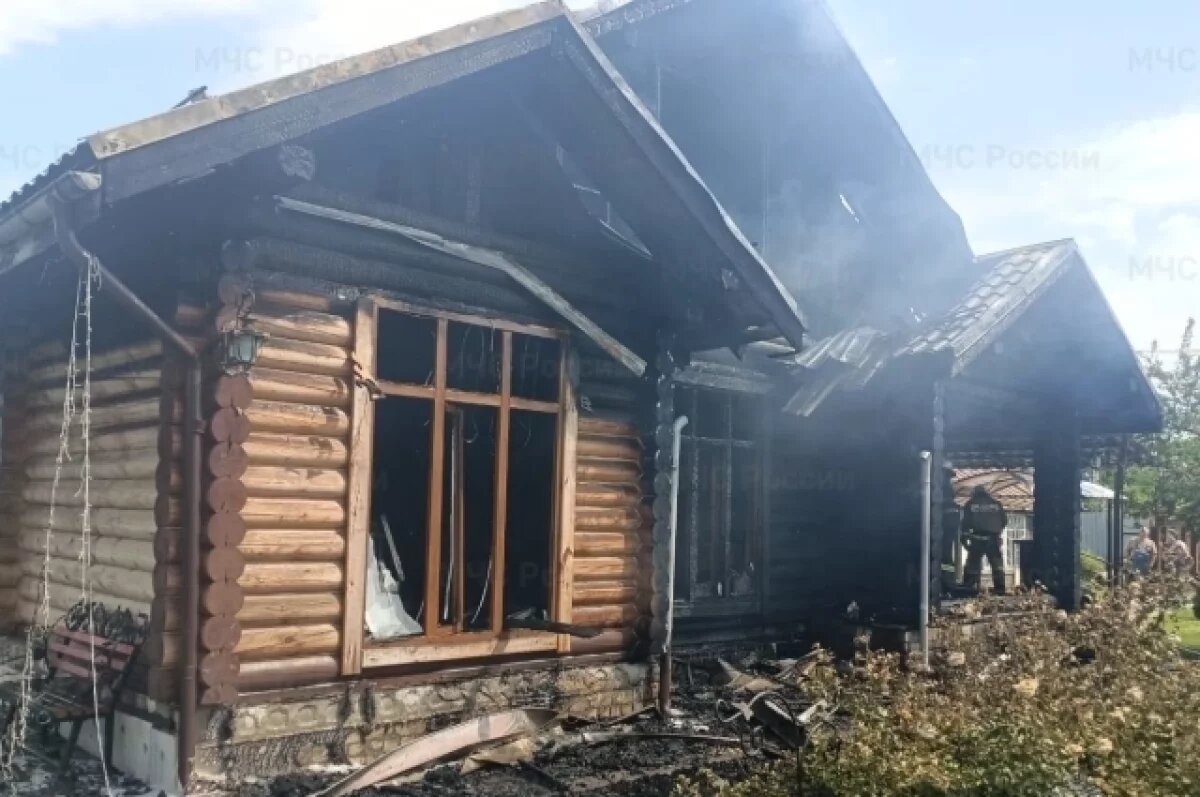    В брянском селе Ардонь выгорел частный жилой дом