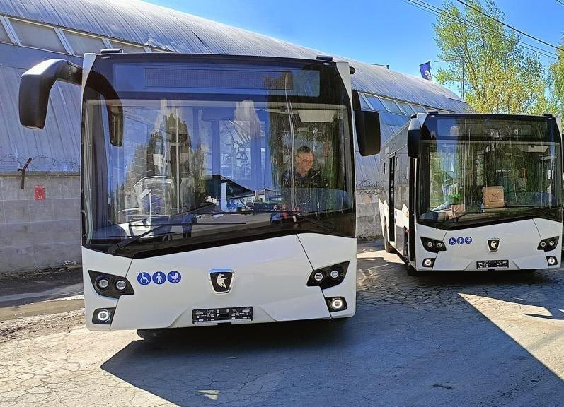    В Пойковском на маршруты вышли автобусы новейшей модели