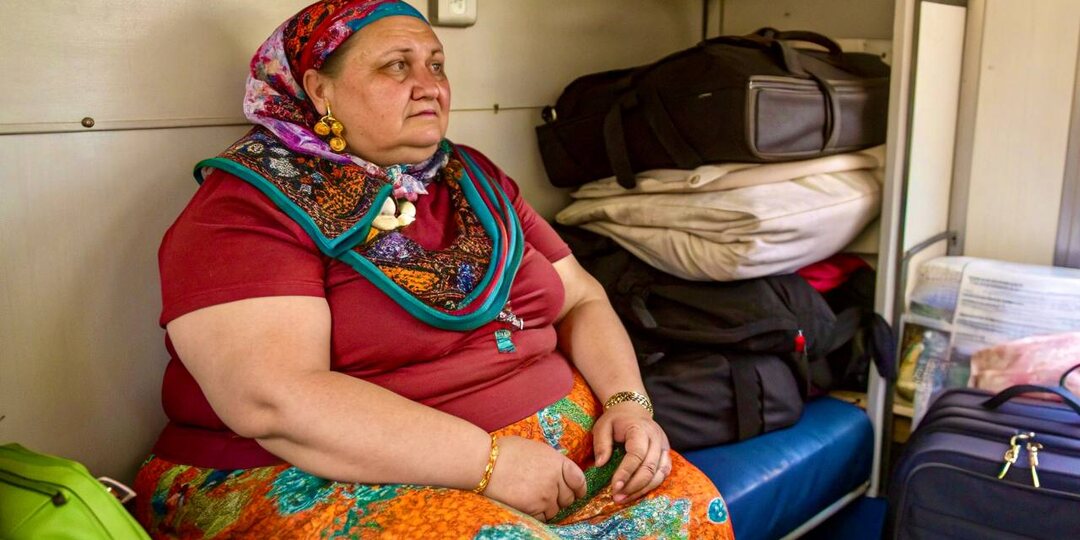 — Что значит «придётся уступить ей нижнюю полку»? — переспросила пассажирка. — С какой это стати!