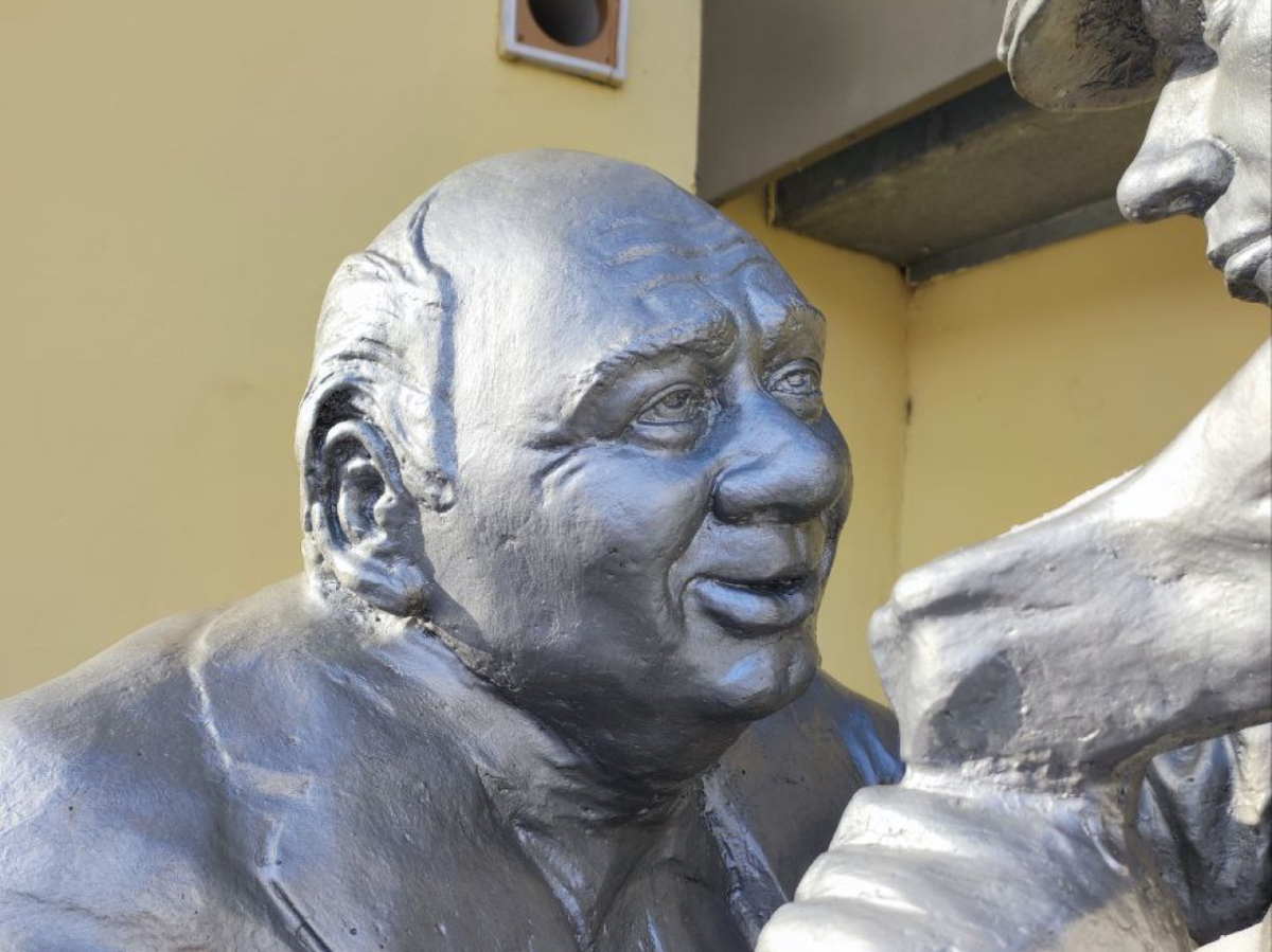 Памятник Афоне и Коле-штукатуру в Ярославле. Источник — dzen.ru/pa_myatnik