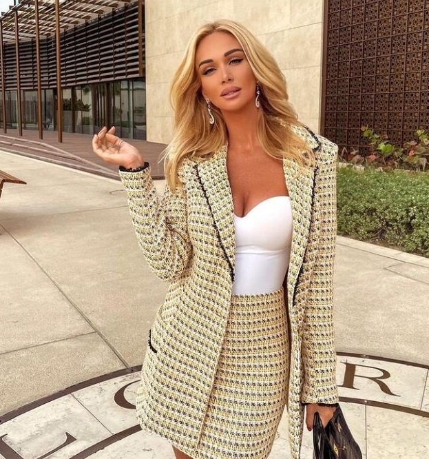 Виктория Лопырёва