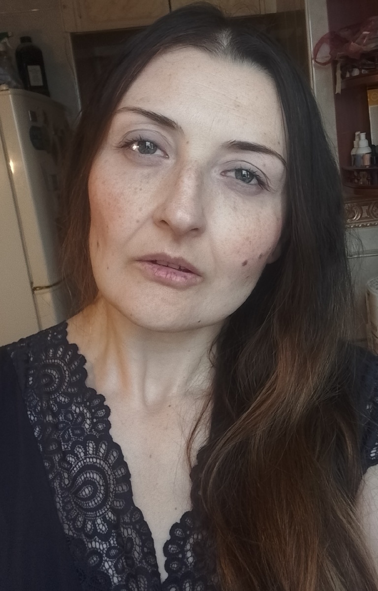 Самое любимое у мужчин нынче. Что им нравится такая драная кошка? Вопросы не ко мне :)