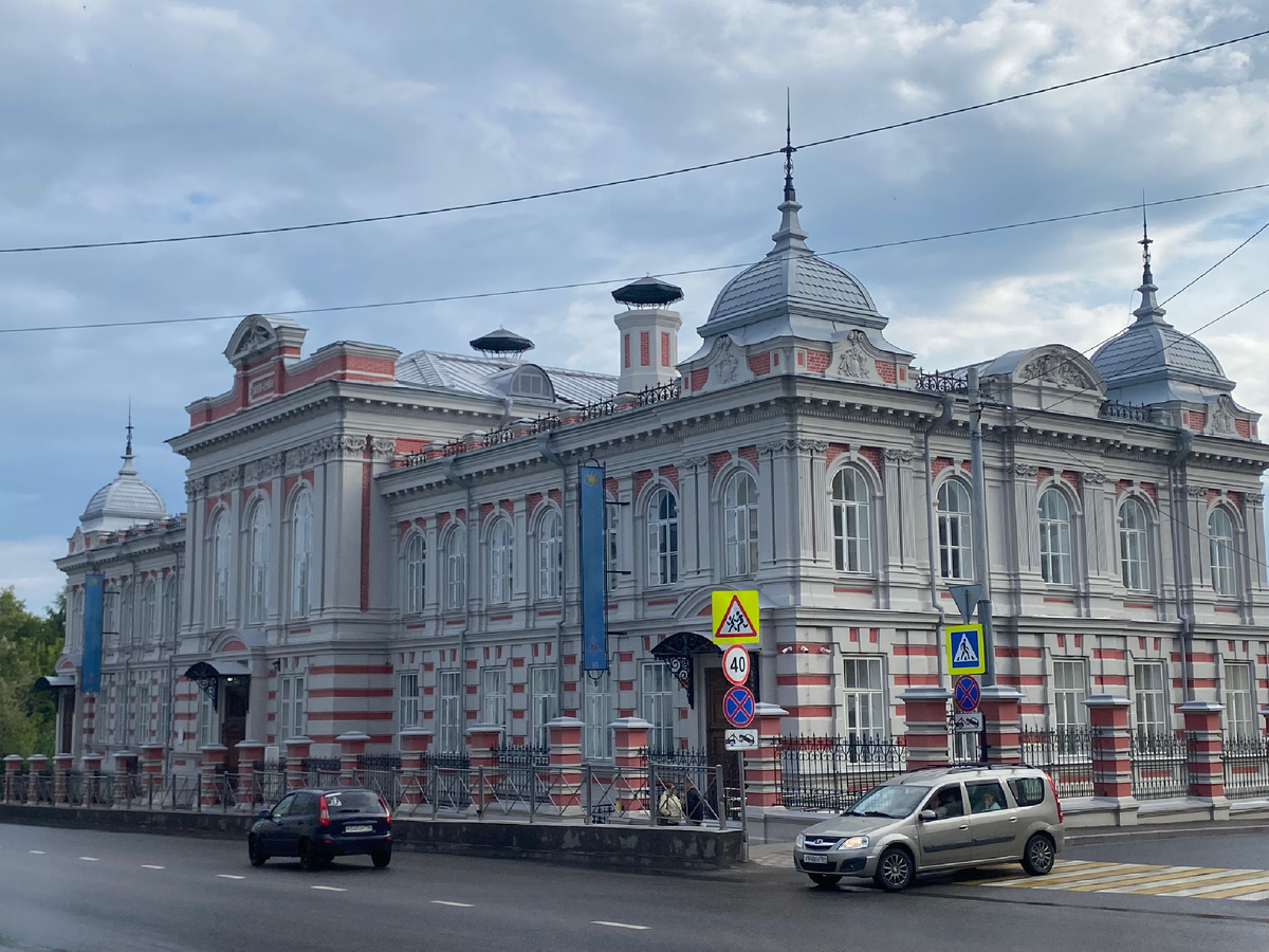 Театр "Созвездие" ( бывший Алафузовский театр)