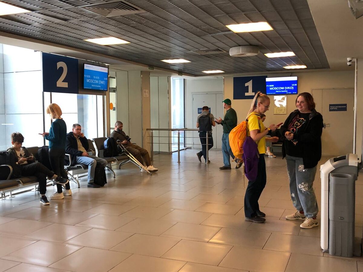 Курилка в здании аэропорта стала платной в начале июля.  Фото: Фото: ФедералПресс / Кирилл Конторщиков