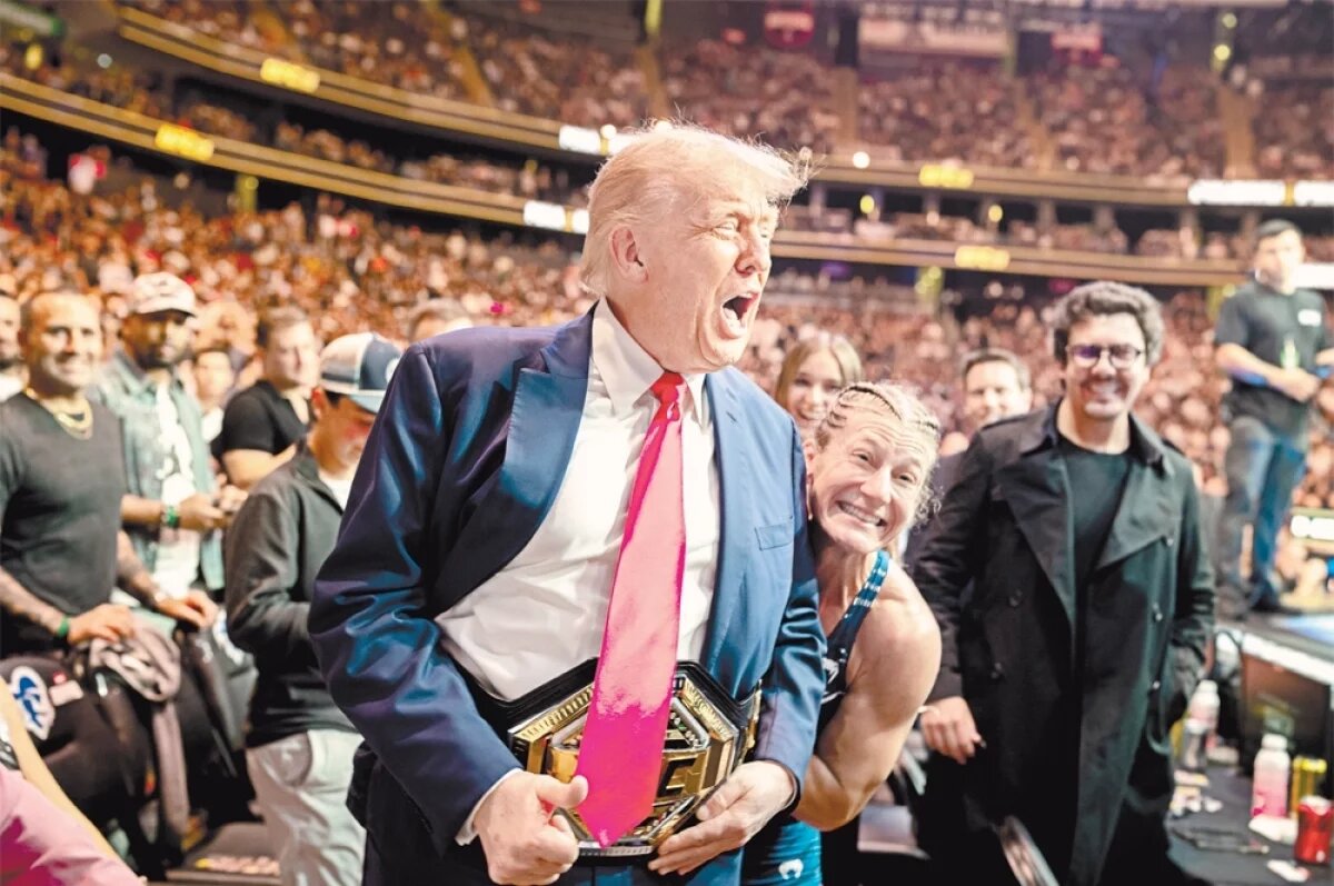    Дональд Трамп тоже мог бы стать чемпионом мира. Но как бы ему не оказаться чемпионом войны.