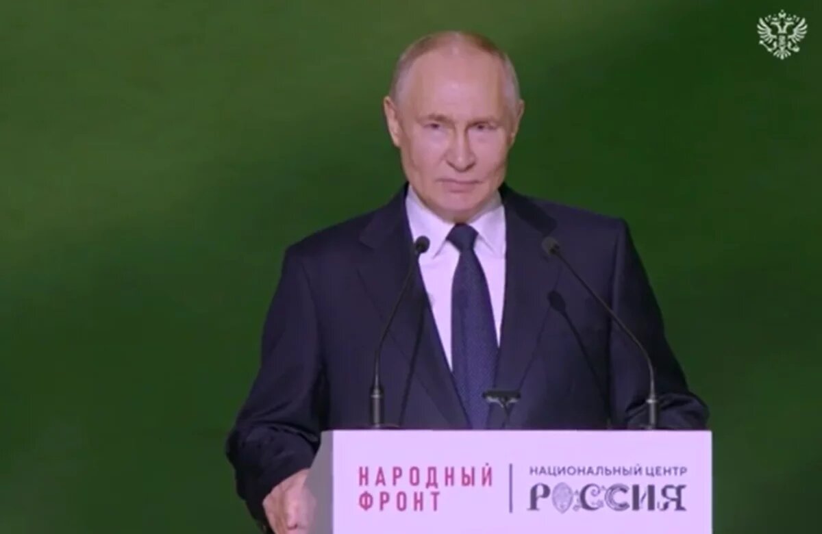    Путин вручил премию «Всё для Победы!» отличившимся волонтёрам СВО