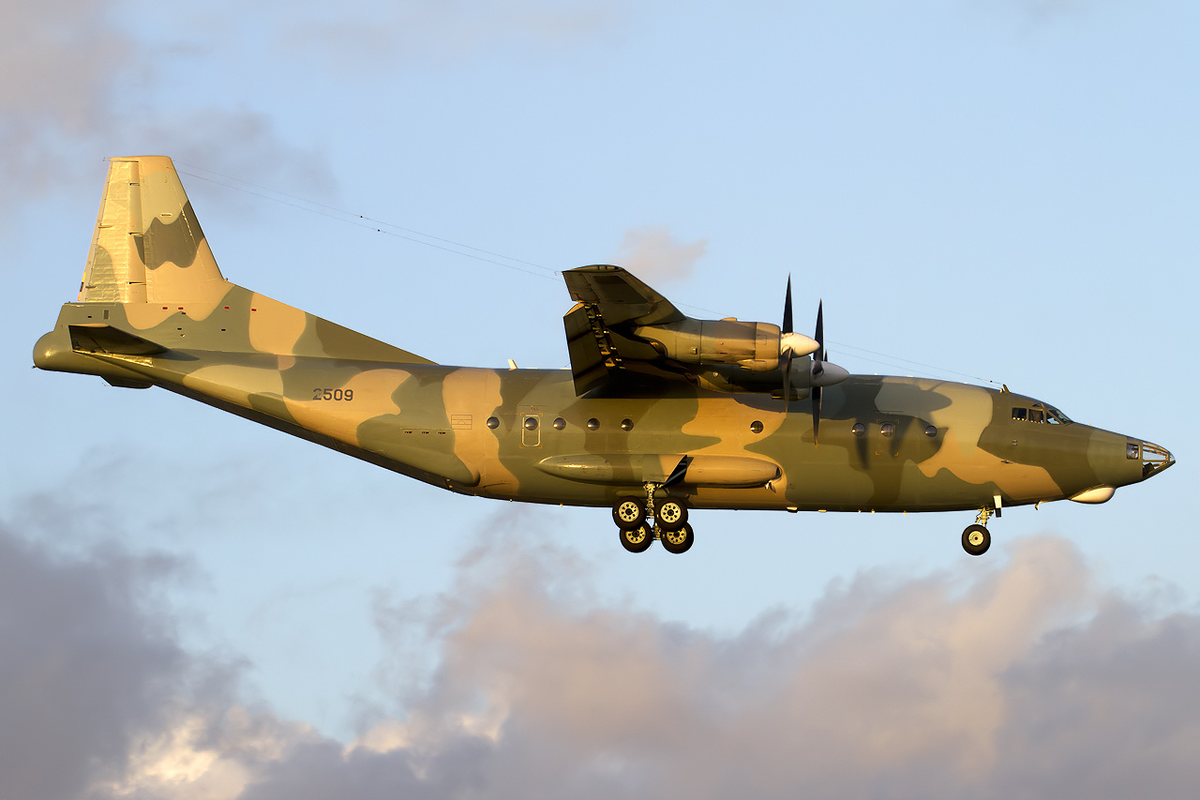 Y-8F-200 ВВС Венесуэлы