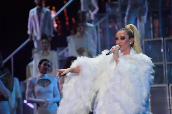    Ольга Бузова. Фото: ТВЦ