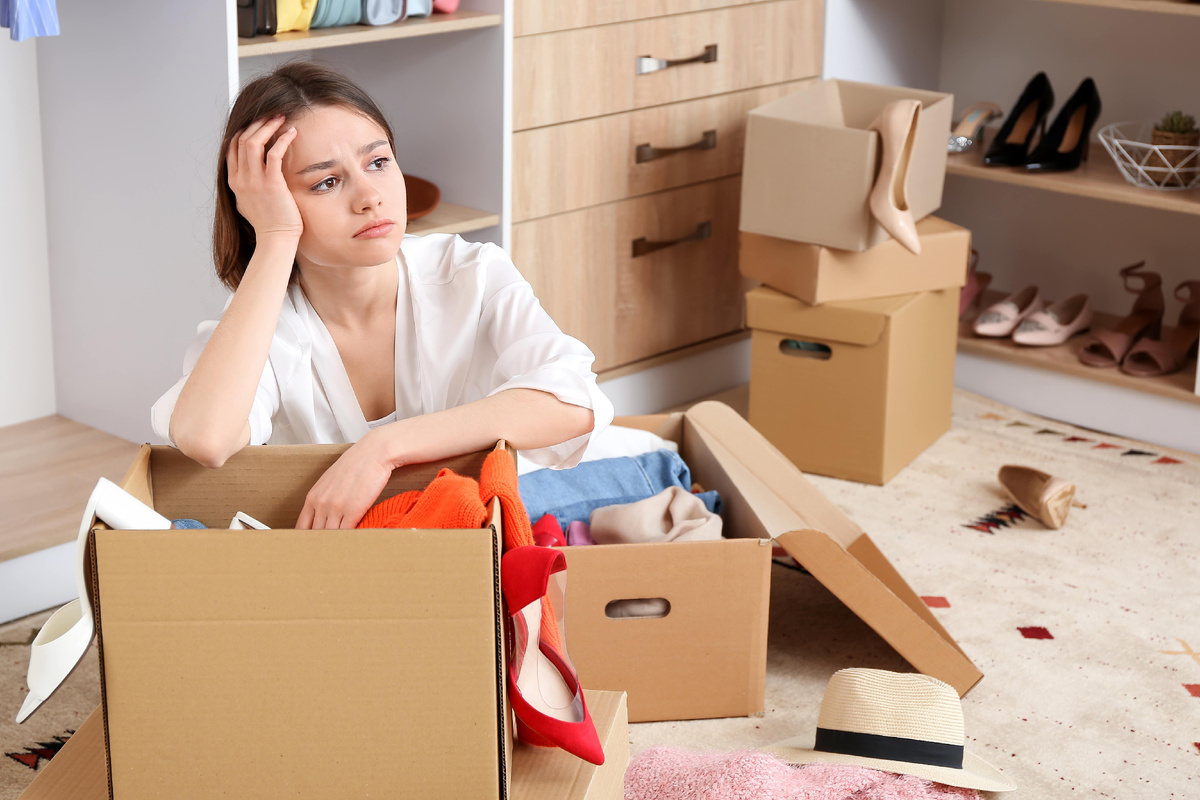 И... Да, гардероб! Только самое нужное!