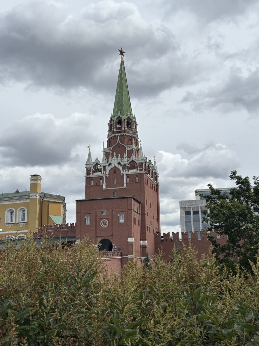 Троицкая башня