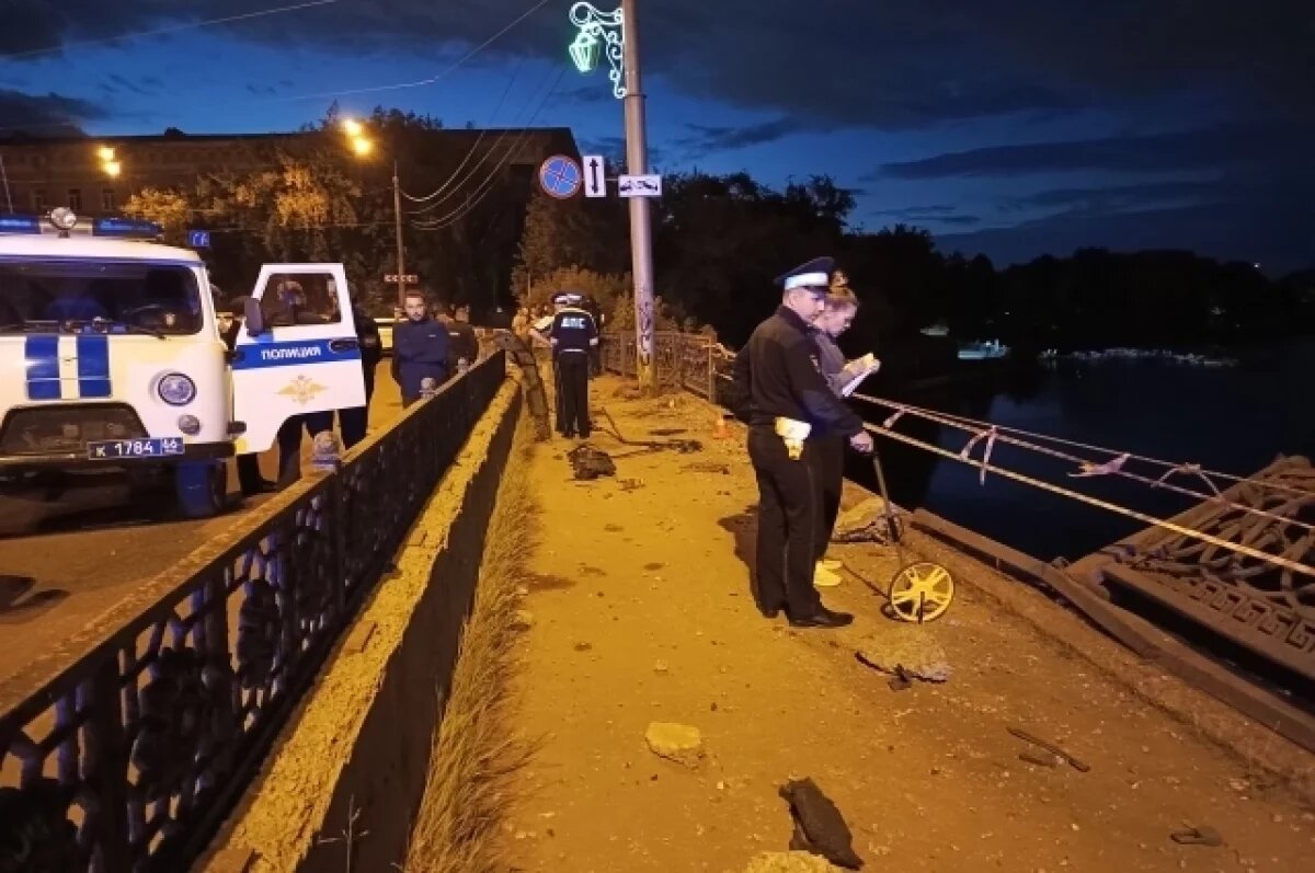    Снимали видео.