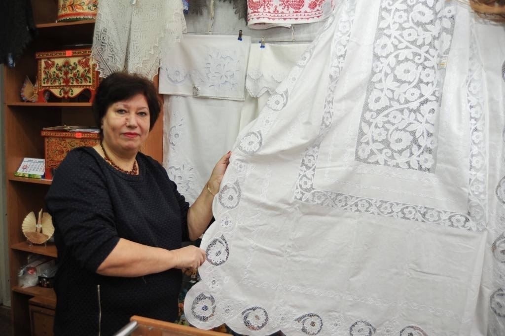    Директору «Карельских узоров» присвоено звание «Почётный работник народных художественных промыслов России». Фото: Элиссан Шандалович/ВК