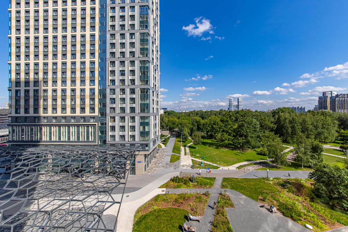 Вид из офиса на 4 этаже в бизнес-центре BOTANICA