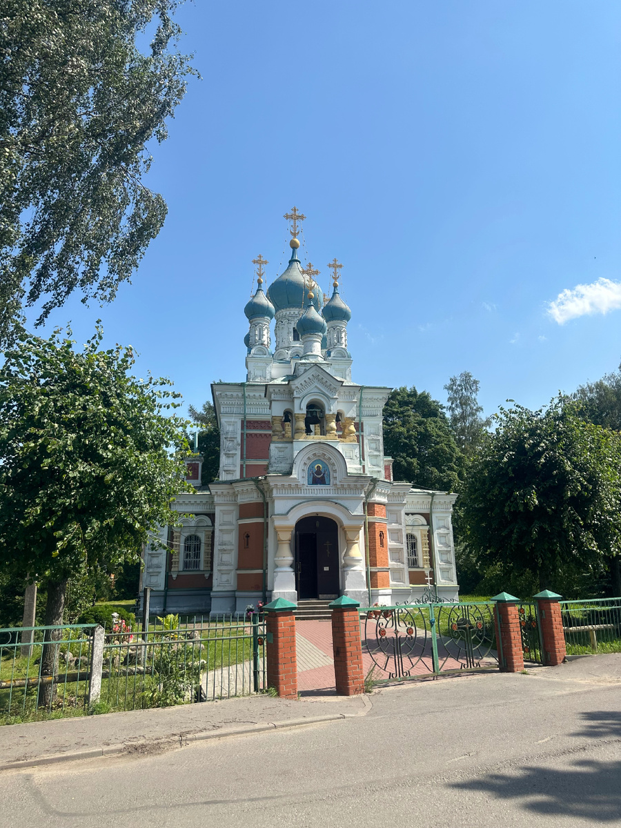 Церковь Покрова Пресвятой Богородицы в Егерской слободе. Фото: Алиса в Петербурге