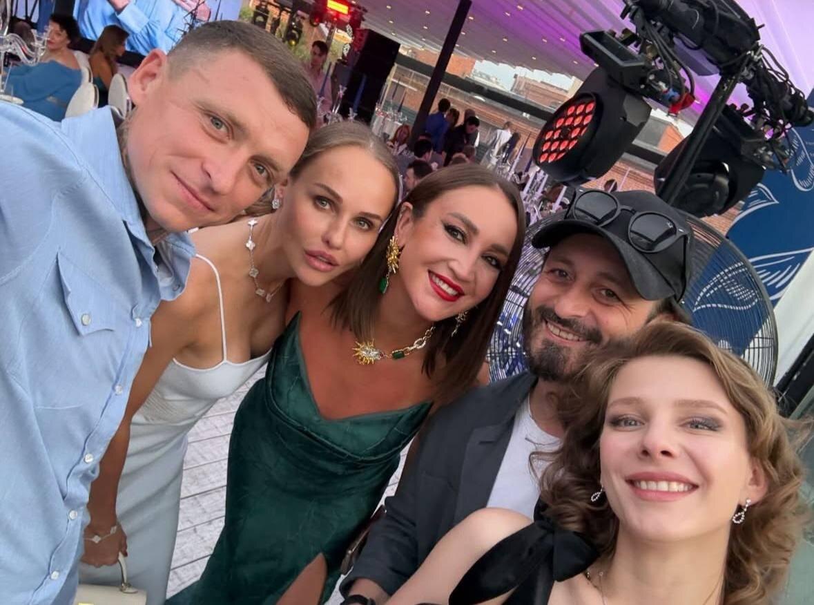 Листайте вправо, чтобы увидеть больше изображений