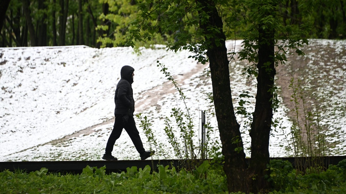    Весенняя погода ждёт москвичей только на последней неделе мая. Фото: Komsomolskaya Pravda / www.globallookpress.com