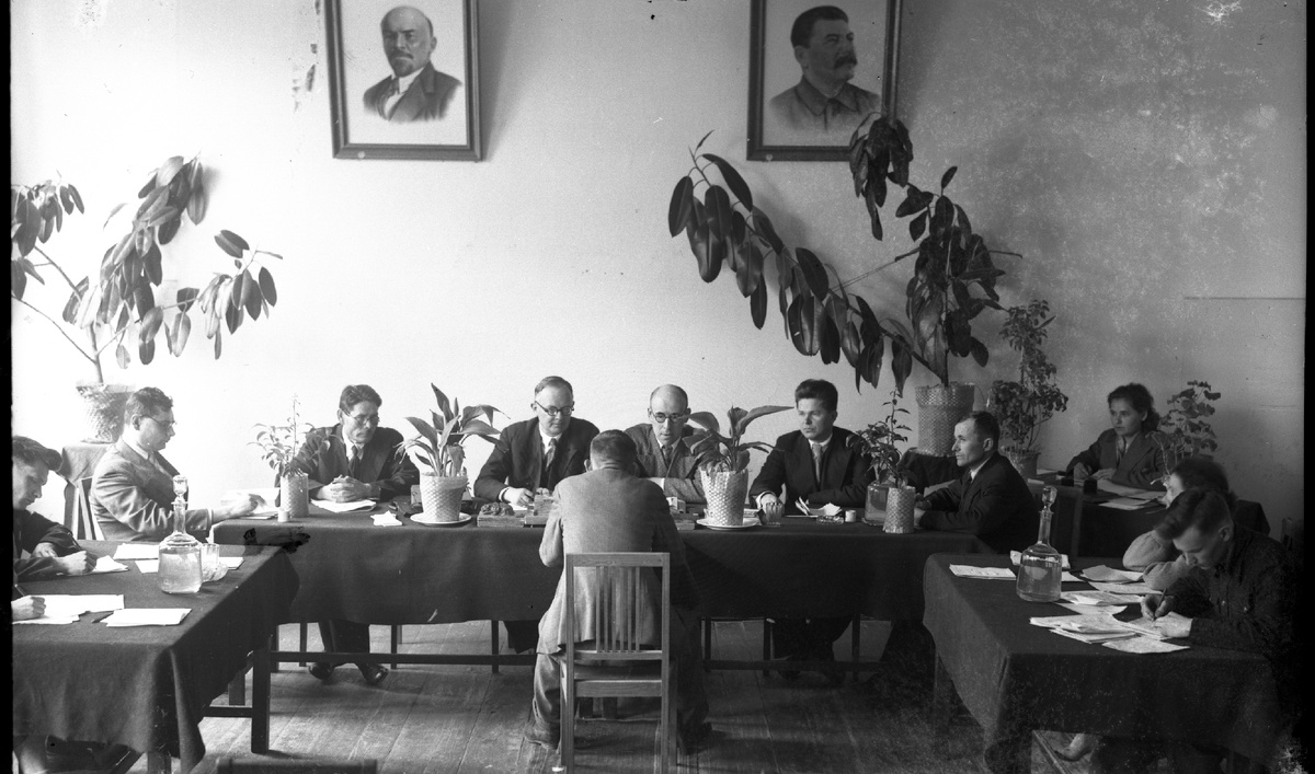 Государственный экзамен в Свердловском юридическом институте, 1941 г.