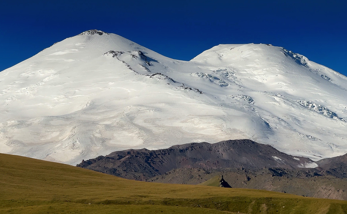 Горя Эльбрус (5642м)