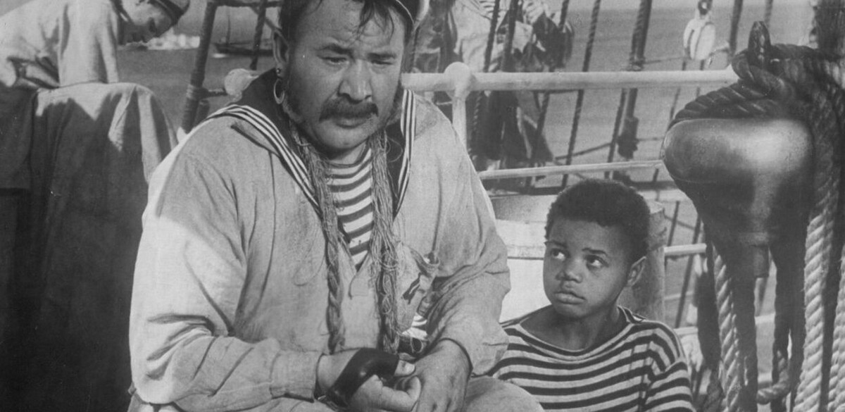 Кадр из фильма "Максимка"