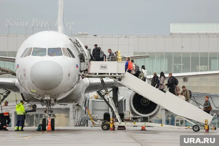 С 4 по 6 июля ограничения на прием и выпуск воздушных судов в Пулково вводились пять раз
Фото: Роман Наумов © URA.RU