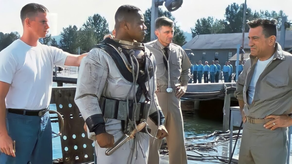 Кадр из фильма «Военный ныряльщик»