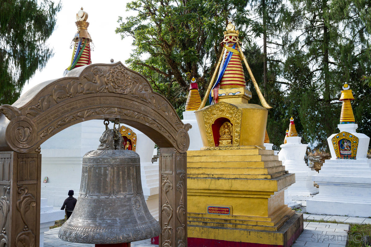Колокол в монастыре Ташидинг (Сикким, Индия)