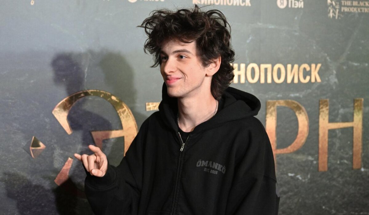     Марк Эйдельштейн и Софи Тэтчер сыграют главные роли во втором сезоне "Мистера и миссис Смит"