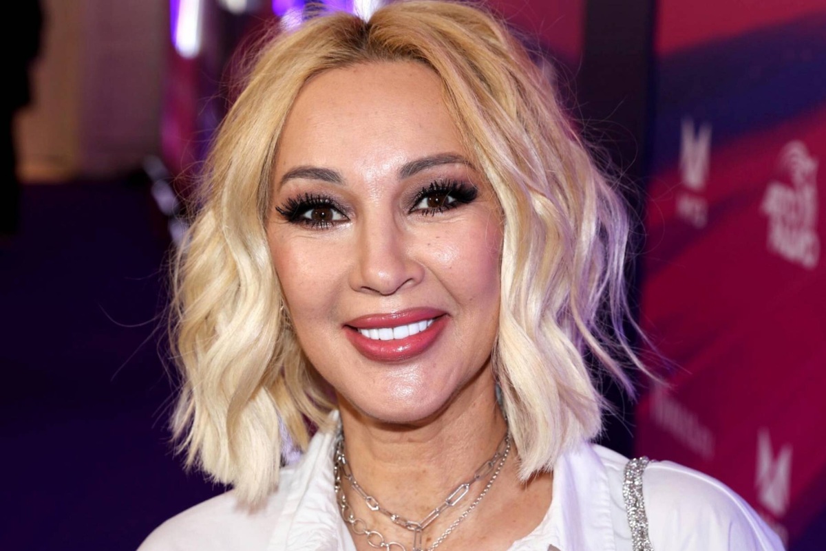     «Скажи своему итальянцу, если обидит – мы прилетим»: Лера Кудрявцева заявила, что «предавшая» ее визажист вышла замуж