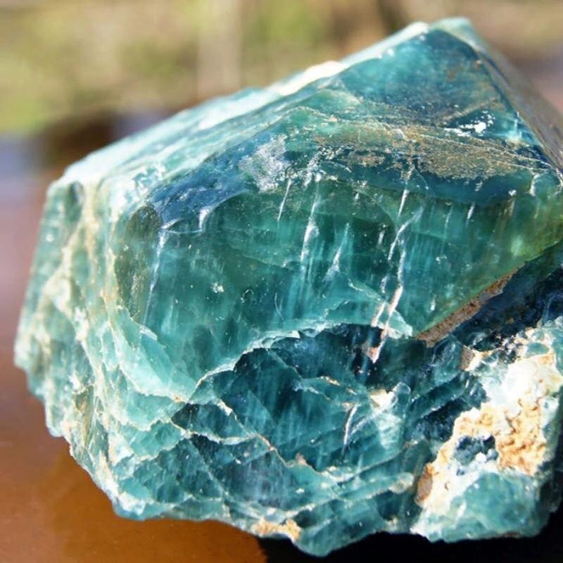 Апатит. Фото из Интернета.